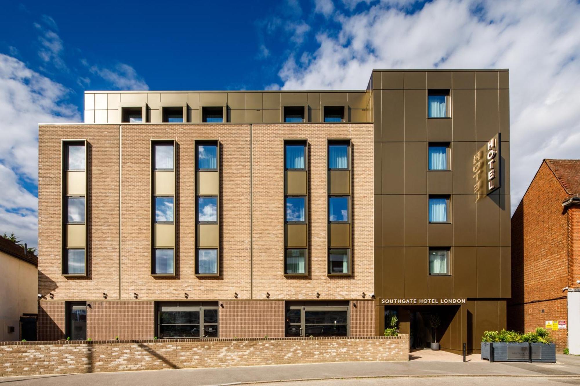 Southgate Hotel London East Barnet Екстериор снимка