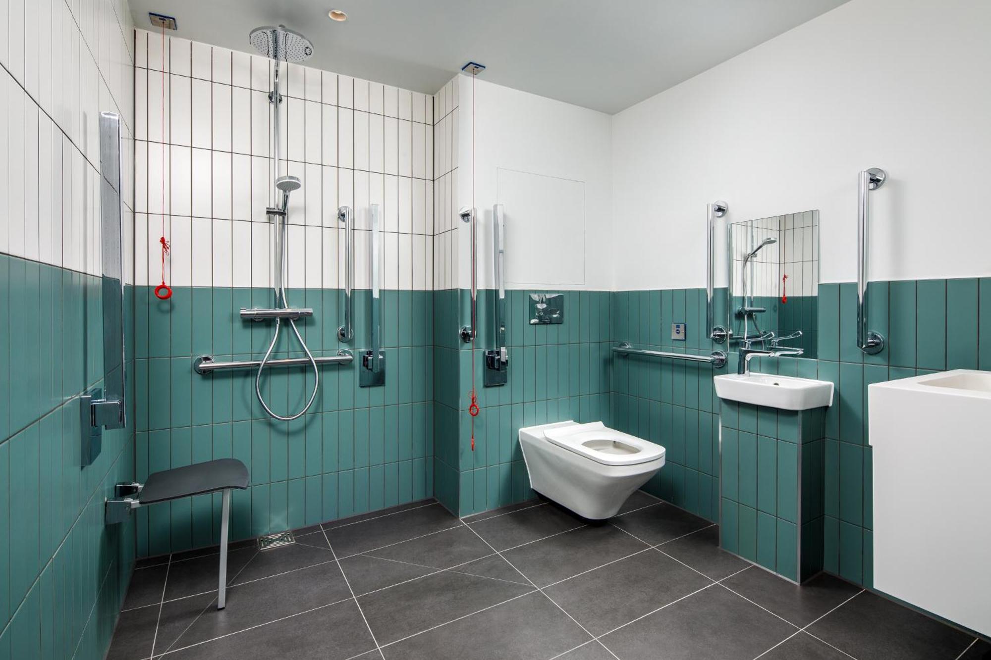 Southgate Hotel London East Barnet Екстериор снимка