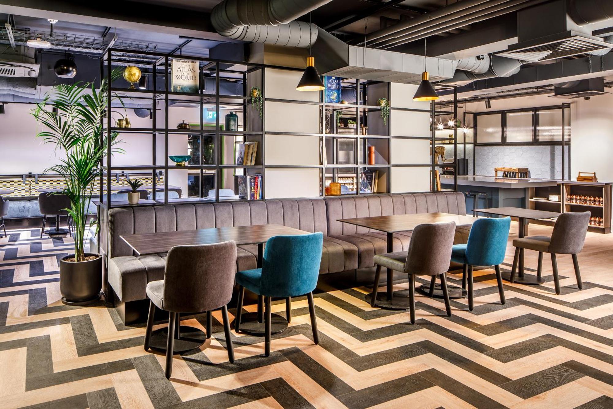 Southgate Hotel London East Barnet Екстериор снимка