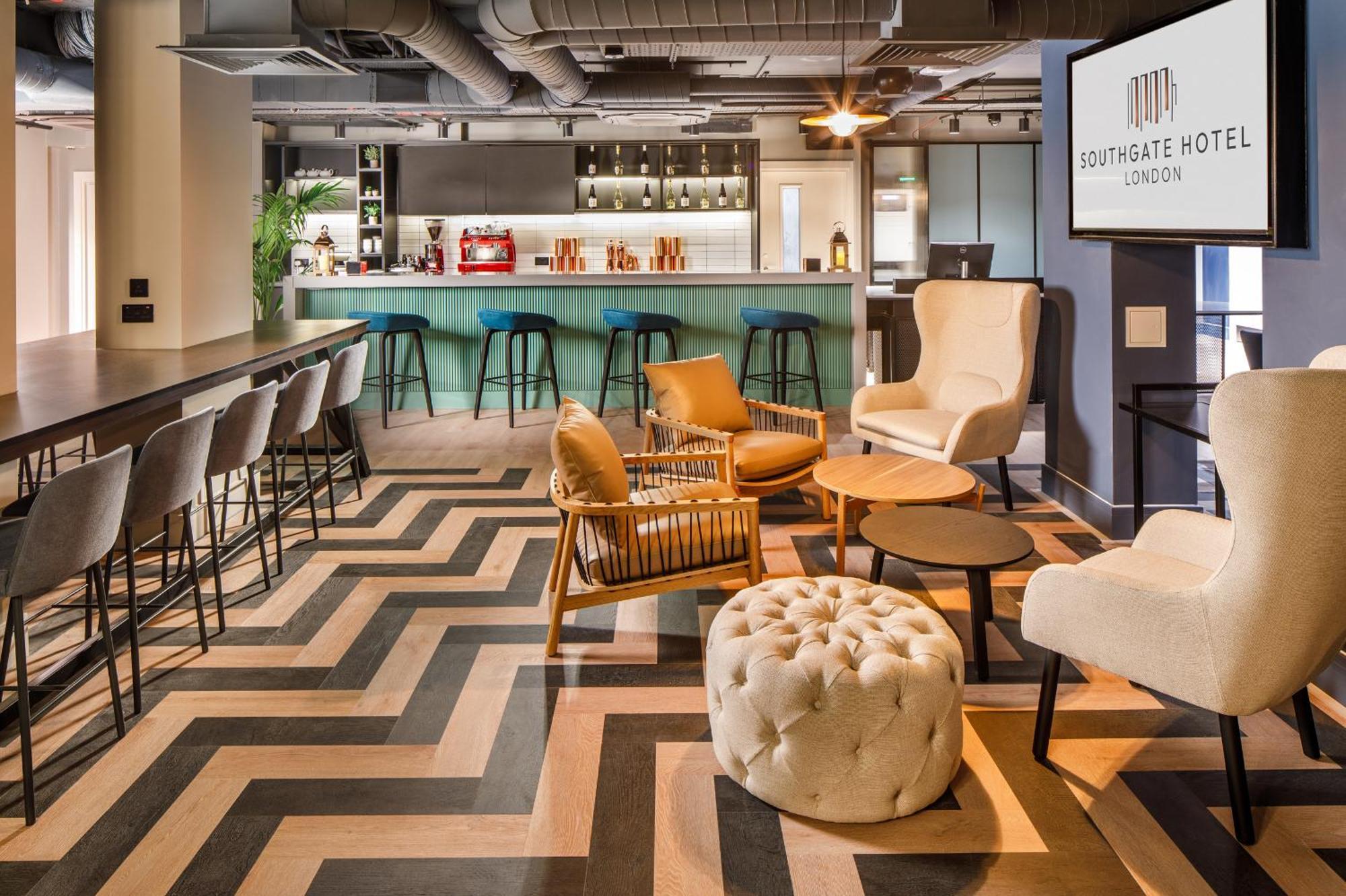 Southgate Hotel London East Barnet Екстериор снимка